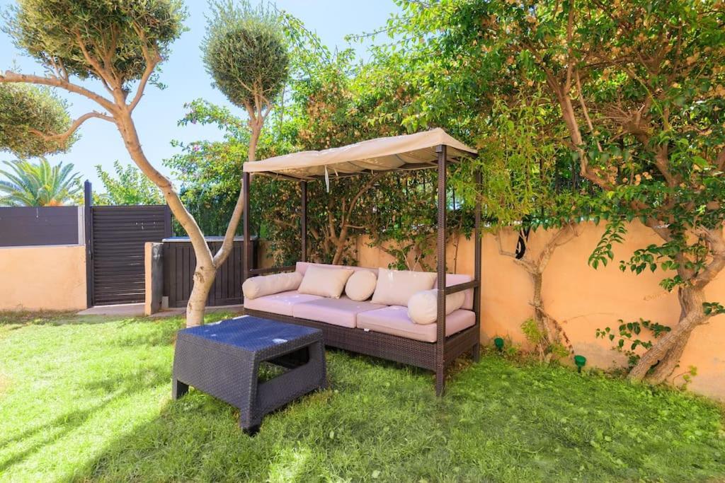 Adosado Con Jardin En Los Xalets De Salou Exteriör bild