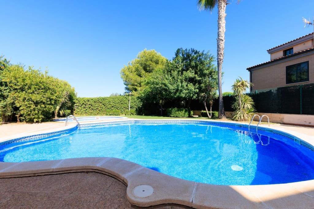 Adosado Con Jardin En Los Xalets De Salou Exteriör bild